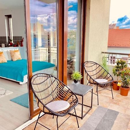 Sunny Deluxe Apt. & Terrace Budapeste Exterior foto
