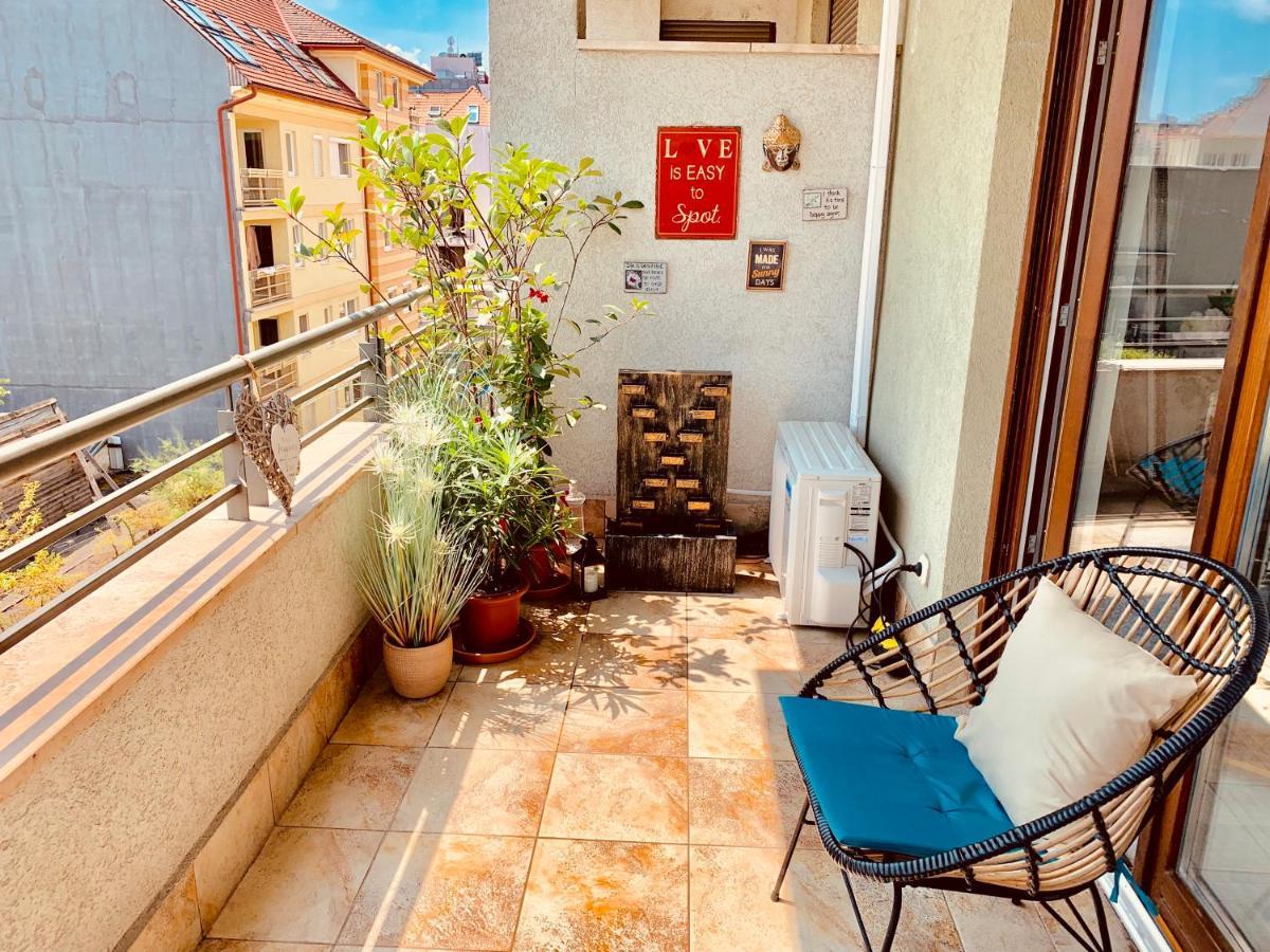 Sunny Deluxe Apt. & Terrace Budapeste Exterior foto